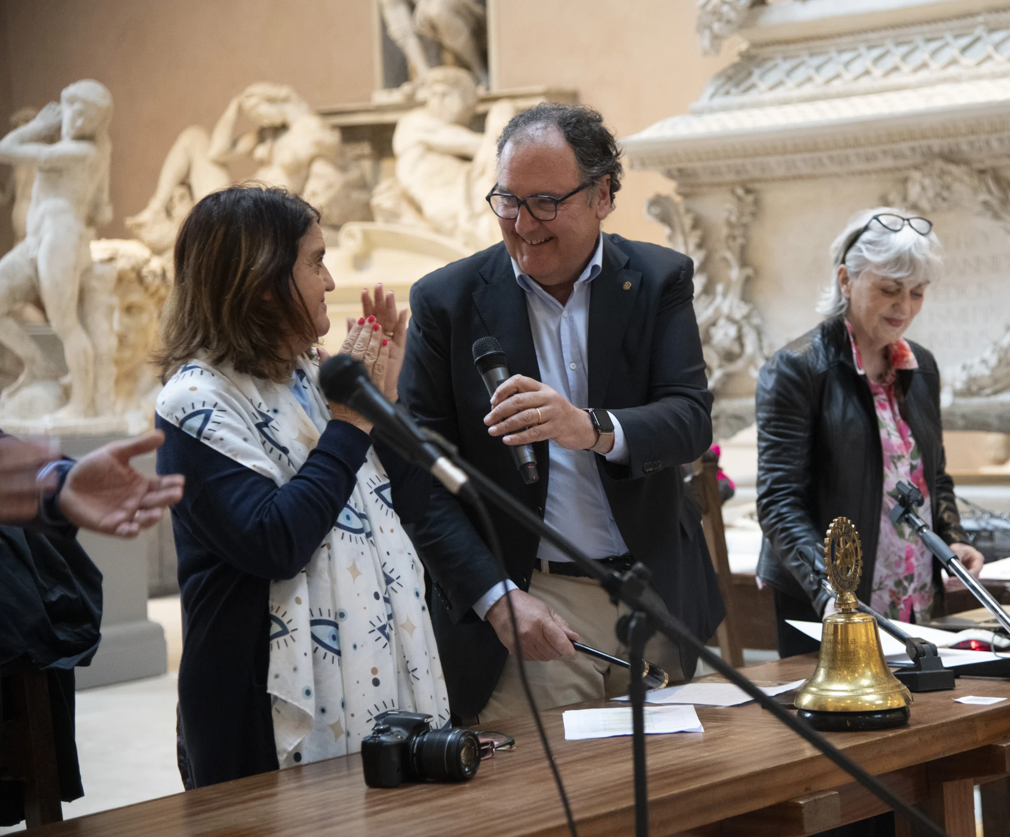 Un momento di premiazione documentato dal corso